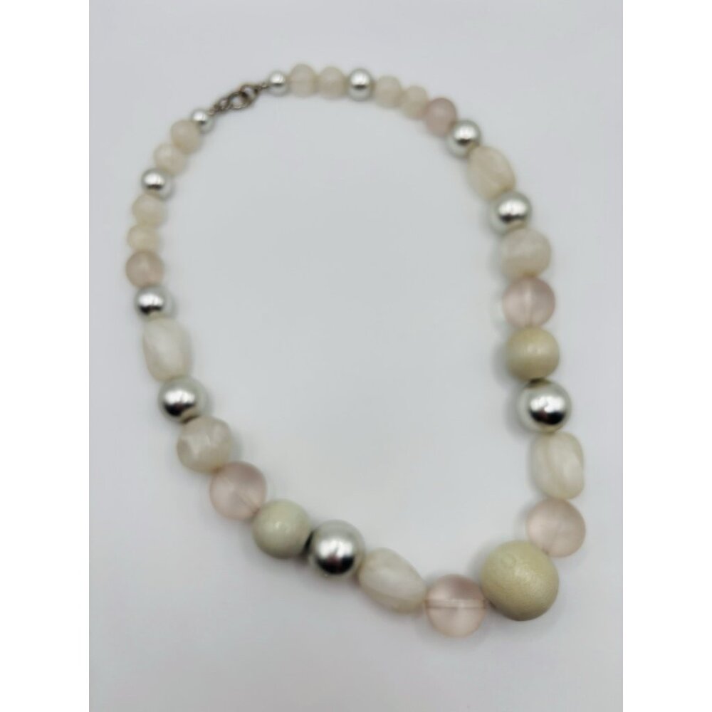 Unbranded White Silver Tone Bead Necklace 16”